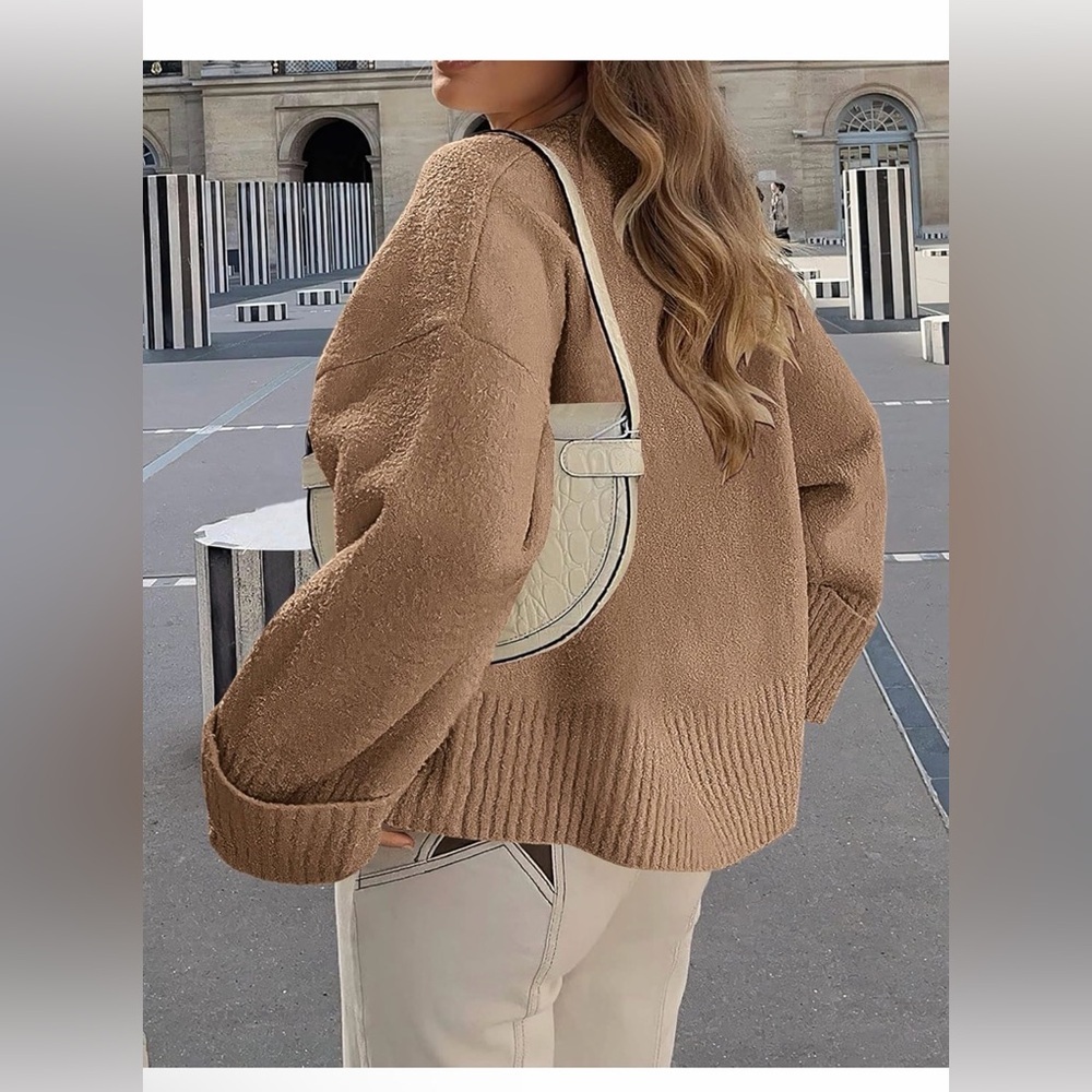 🆕Cozy Women's Sweater - Picture 2 of 3